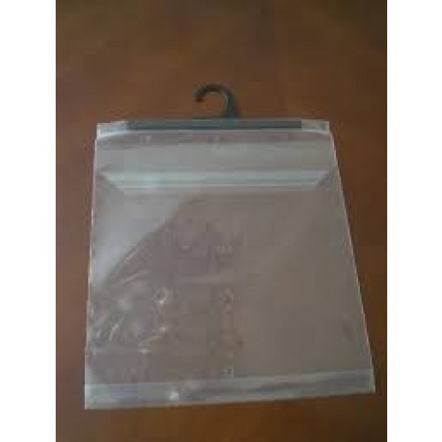 BOLSA CON PERCHA P/DISFRAZ 36X51CM