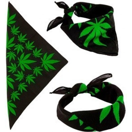 PAÑUELO BANDANA HOJA MARIHUANA 55X55CM