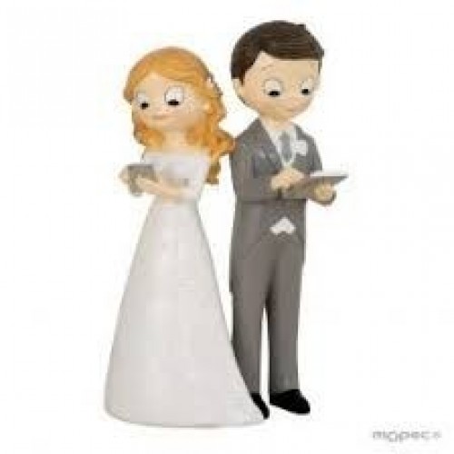 FIGURA NOVIOS TECNOLOGICOS 21CM