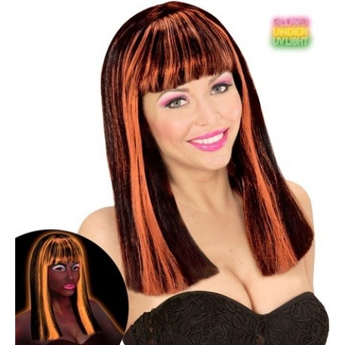 PELUCA NEGRA CON MECHAS NARANJAS FLUOR