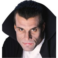 DENTADURA VAMPIRO CON SANGRE