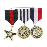 CONDECORACION 3 MEDALLAS DE HONOR