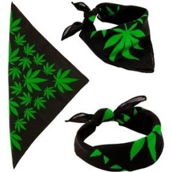 PAÑUELO BANDANA HOJA MARIHUANA 55X55CM